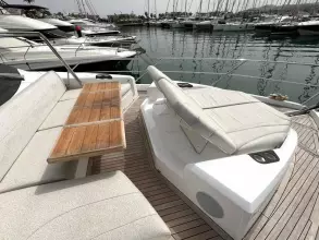 7 - Foredeck