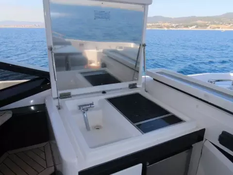 14 - Aft Cockpit