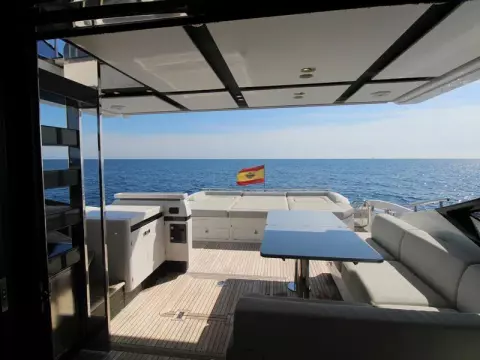 16 - Aft Cockpit