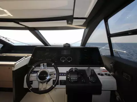 21 - Helm