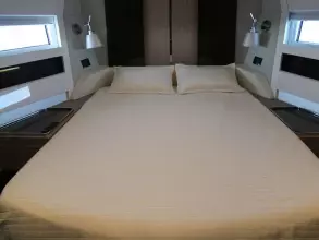 27 - VIP Cabin