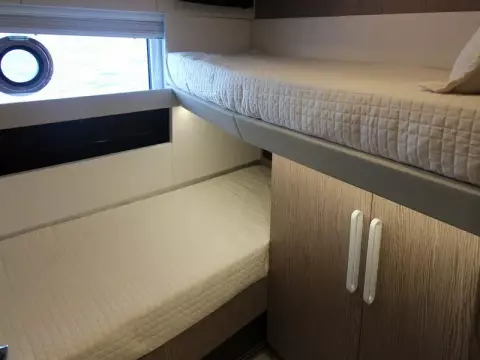 31 - Twin Cabin