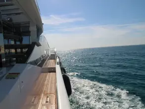 7 - Side Deck