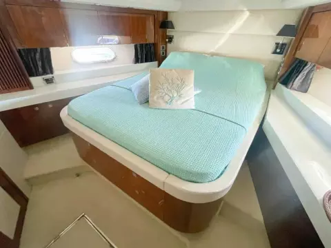 12 - VIP Cabin