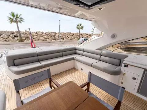 10 - Cockpit