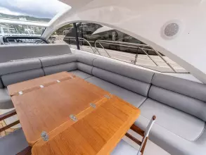 16 - Cockpit