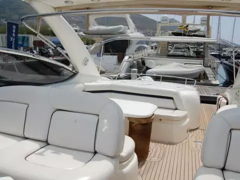 8 - Cockpit