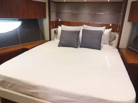 18 - VIP Cabin