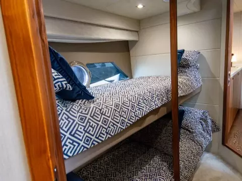 24 - Bunk Cabin