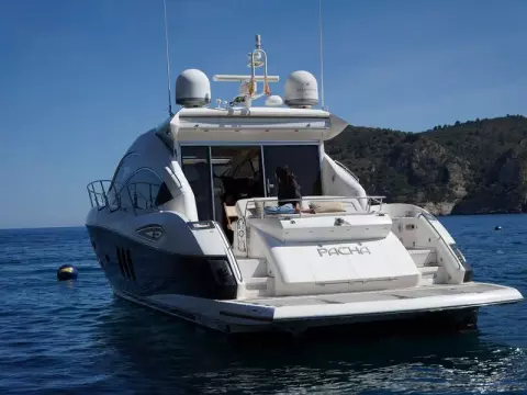 4 - Exterior