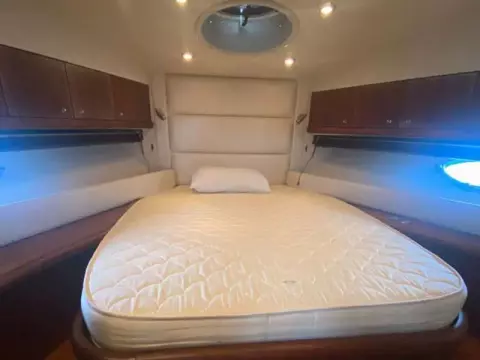 15 - VIP Cabin