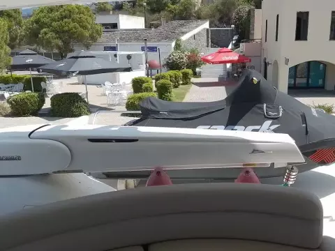 4 - Flybridge Crane