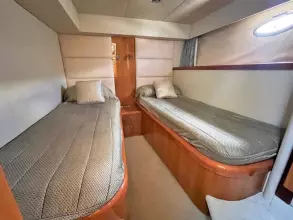 17 - Twin Cabin