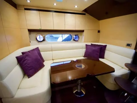 18 - Lower Deck