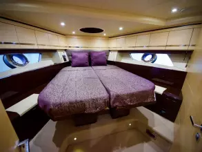 26 - VIP Cabin