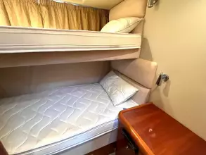 19 - Guest Cabin