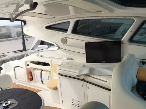 7 - Cockpit TV