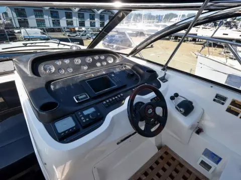 11 - Helm