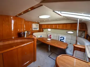13 - Saloon
