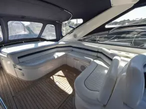 10 - Cockpit seating