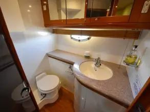 23 - Guest Cabin En-Suite