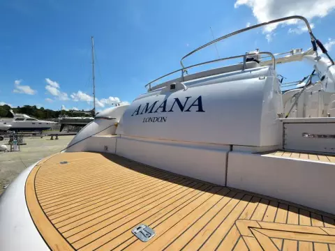 6 - Exterior