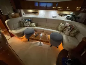 12 - Saloon