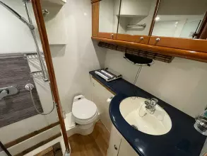 22 - Guest Twin Cabin En Suite