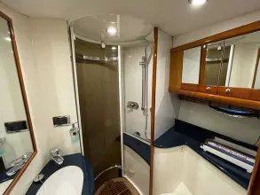 20 - Master Cabin En Suite