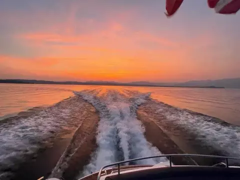 10 - Aft Cockpit