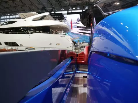 19 - Side Deck