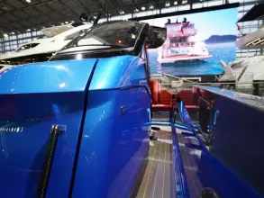 20 - Side Deck