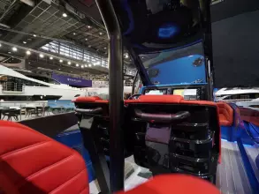 24 - Cockpit
