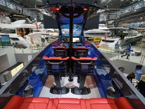 26 - Cockpit