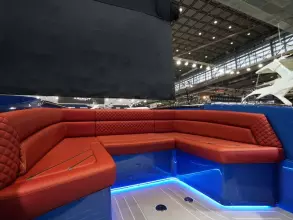 13 - Foredeck