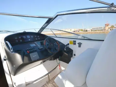 11 - Helm