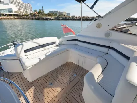 8 - Cockpit