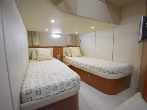 18 - Twin Guest Cabin