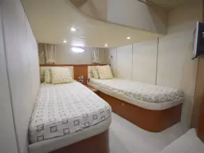 18 - Twin Guest Cabin