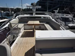 8 - Flybridge