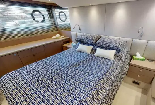 27 - Master Cabin