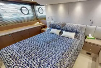 27 - Master Cabin
