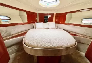 Fairline Targa 52 Interior