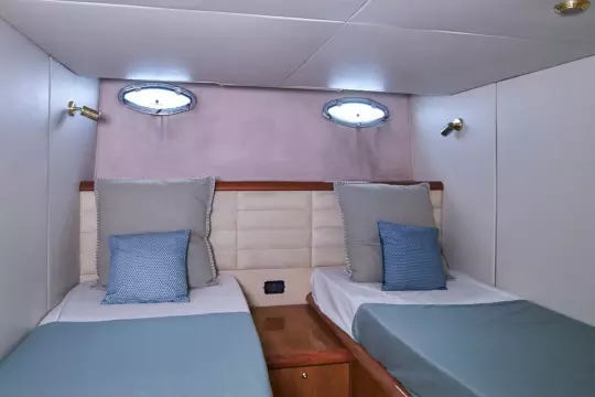 SunseekerCamargue.50 