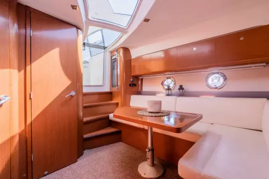 Beneteau 38 GT