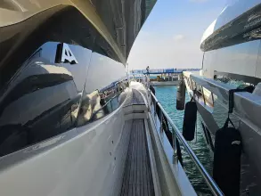 7 - Side Deck