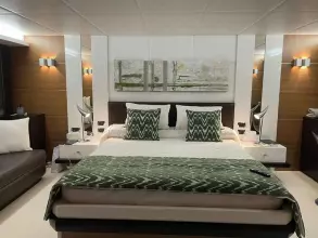 13 - Master Cabin