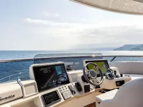8 - Flybridge