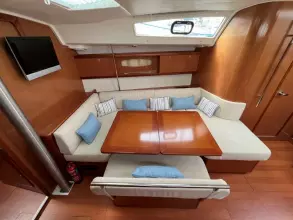 15 Beneteau Oceanis 43 Marina Estrella