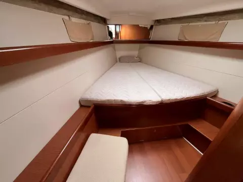 20 Beneteau Oceanis 43 Marina Estrella